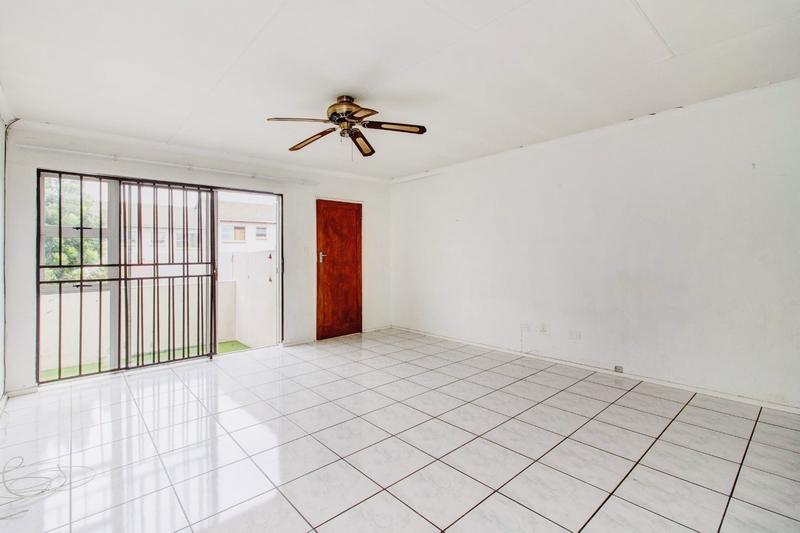 2 Bedroom Property for Sale in Vorna Valley Gauteng