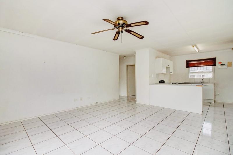 2 Bedroom Property for Sale in Vorna Valley Gauteng