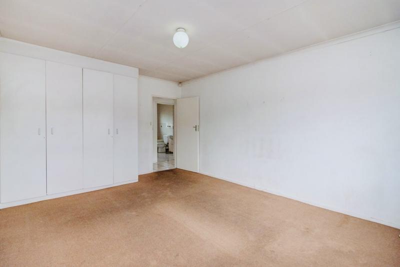 2 Bedroom Property for Sale in Vorna Valley Gauteng
