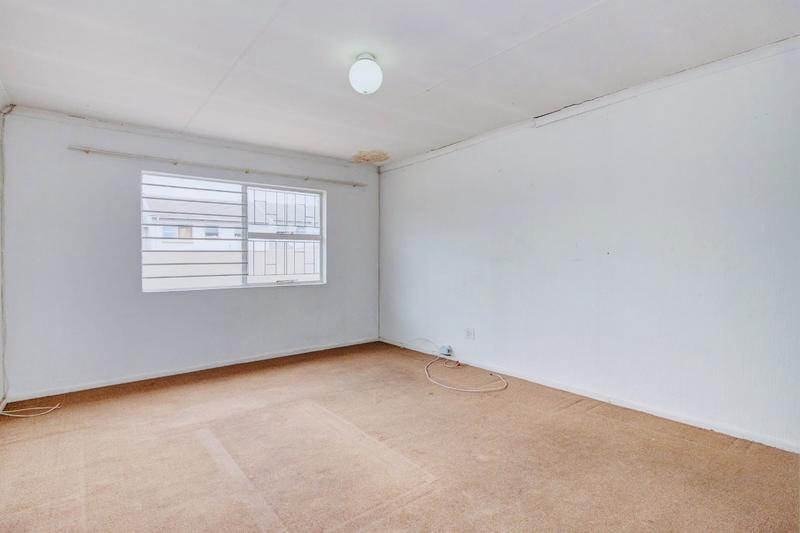 2 Bedroom Property for Sale in Vorna Valley Gauteng