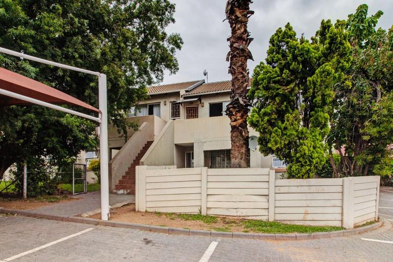 2 Bedroom Property for Sale in Vorna Valley Gauteng