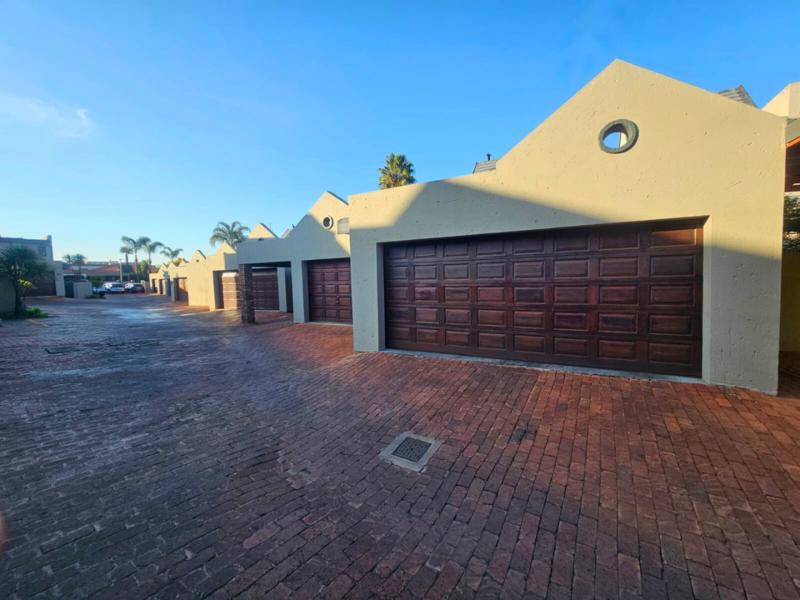 To Let 3 Bedroom Property for Rent in Blue Gill Estate Gauteng