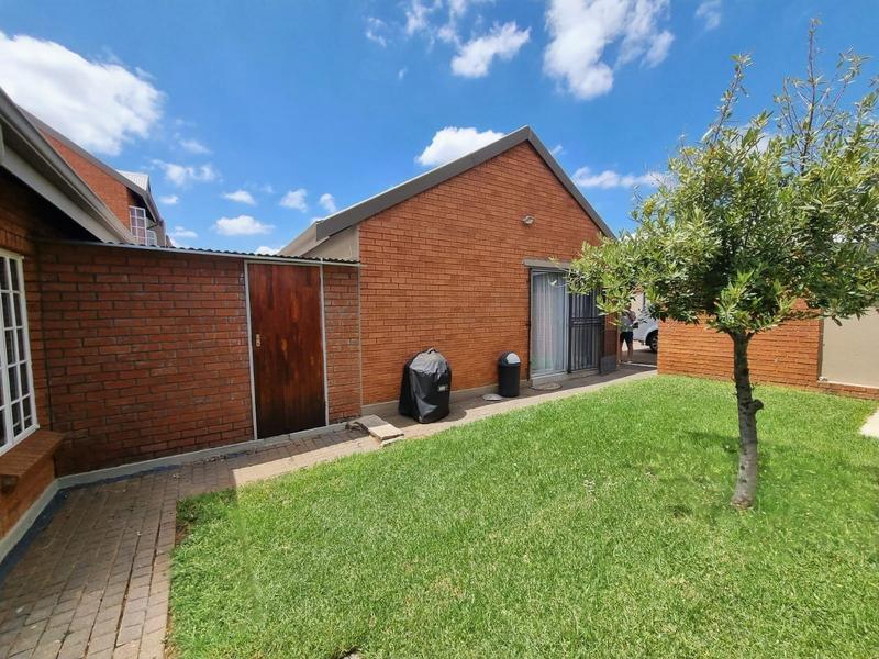 To Let 1 Bedroom Property for Rent in Montana Gauteng