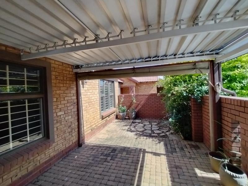 To Let 3 Bedroom Property for Rent in Montana Tuine Gauteng