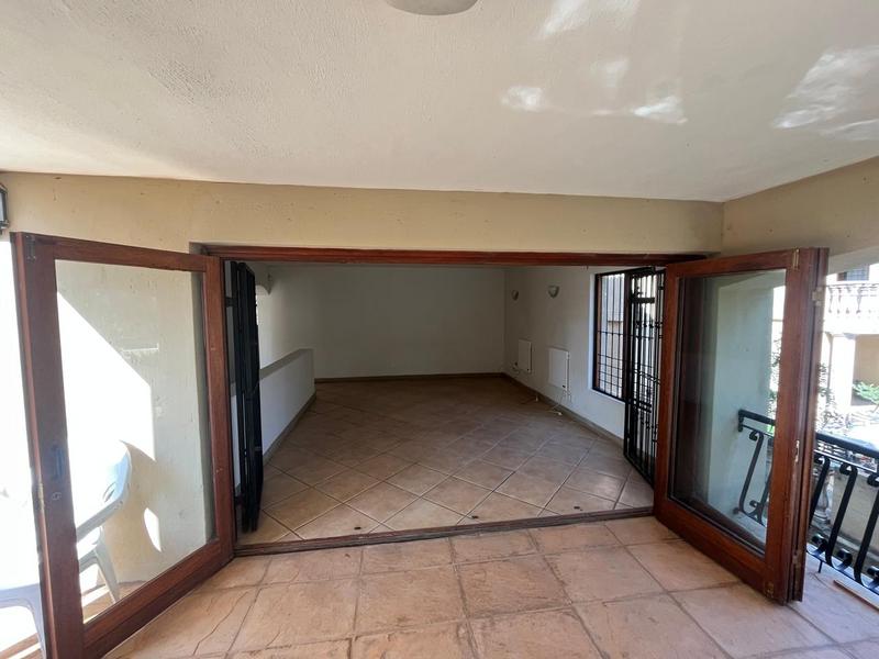 To Let 4 Bedroom Property for Rent in Waterkloof A H Gauteng