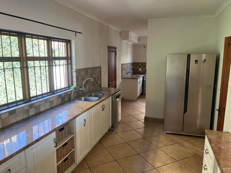 To Let 4 Bedroom Property for Rent in Waterkloof A H Gauteng