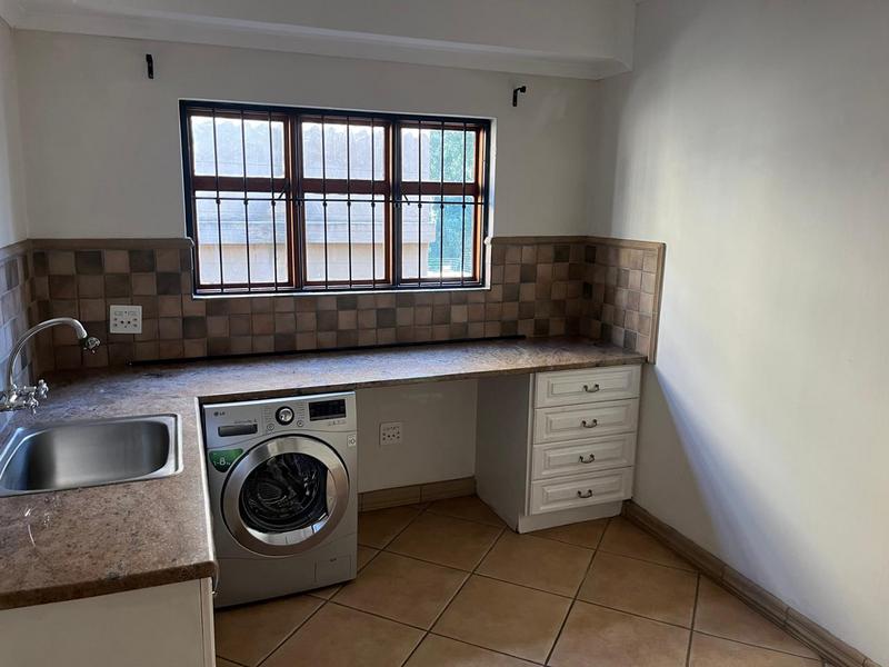 To Let 4 Bedroom Property for Rent in Waterkloof A H Gauteng