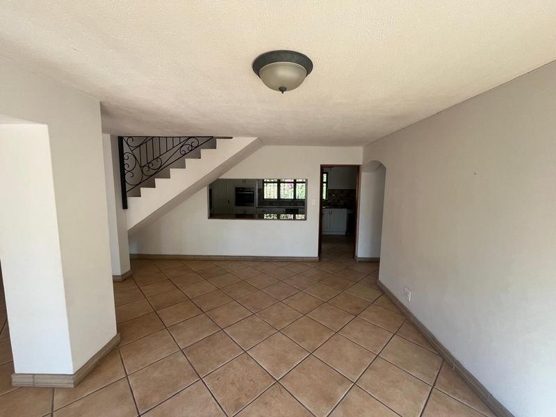 To Let 4 Bedroom Property for Rent in Waterkloof A H Gauteng