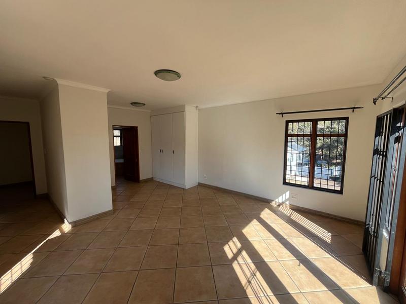 To Let 4 Bedroom Property for Rent in Waterkloof A H Gauteng