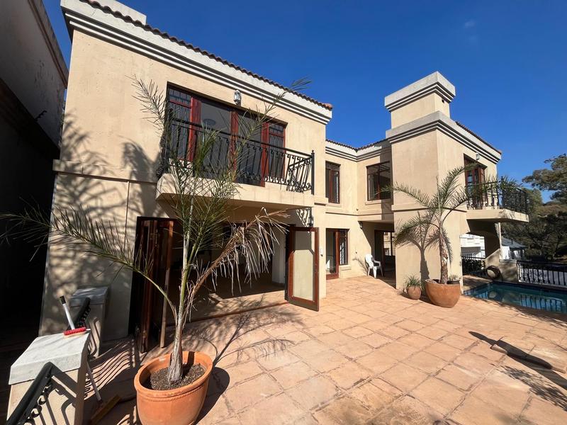 To Let 4 Bedroom Property for Rent in Waterkloof A H Gauteng