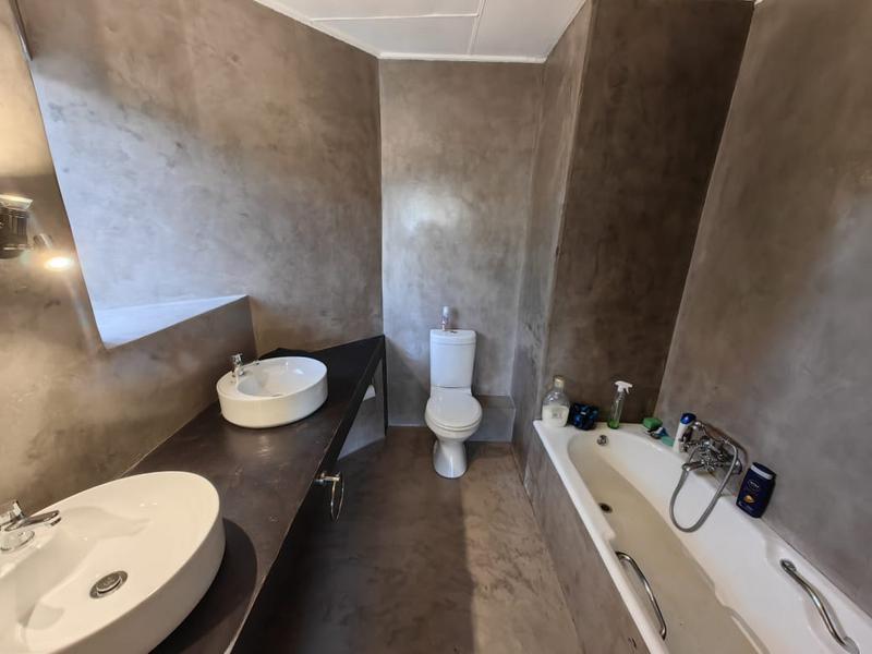 3 Bedroom Property for Sale in Waterkloof Glen Gauteng