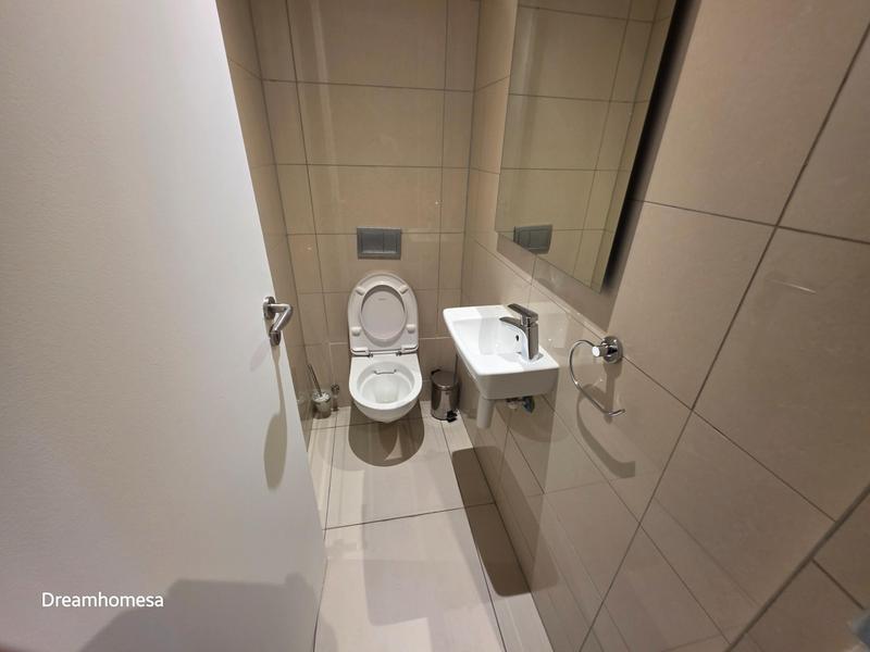 To Let 1 Bedroom Property for Rent in Benmore Gauteng