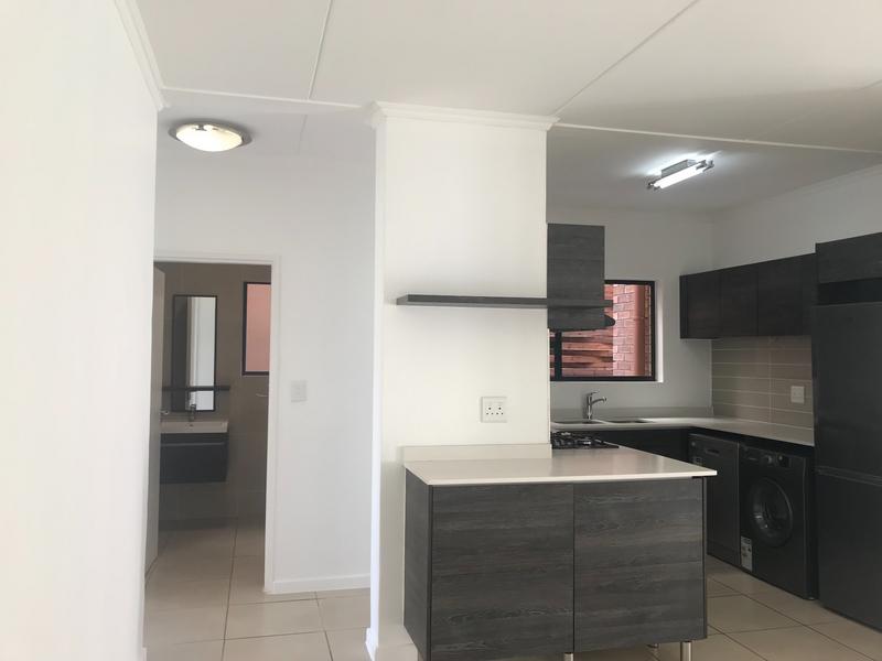 To Let 3 Bedroom Property for Rent in Olivedale Gauteng