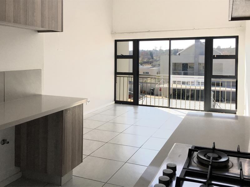 To Let 1 Bedroom Property for Rent in Lonehill Gauteng