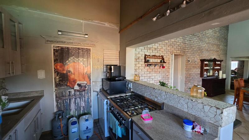 7 Bedroom Property for Sale in Doornpoort Gauteng