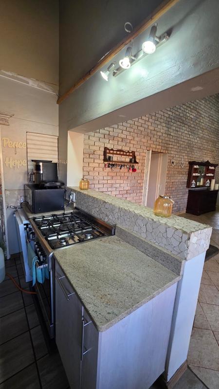 7 Bedroom Property for Sale in Doornpoort Gauteng