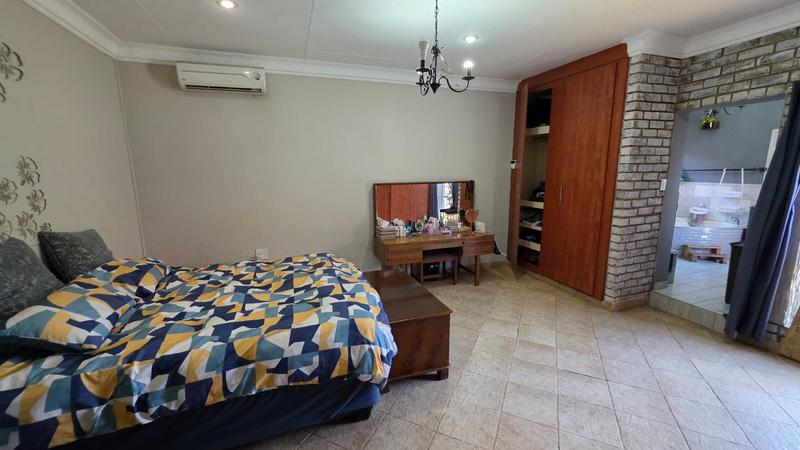 7 Bedroom Property for Sale in Doornpoort Gauteng