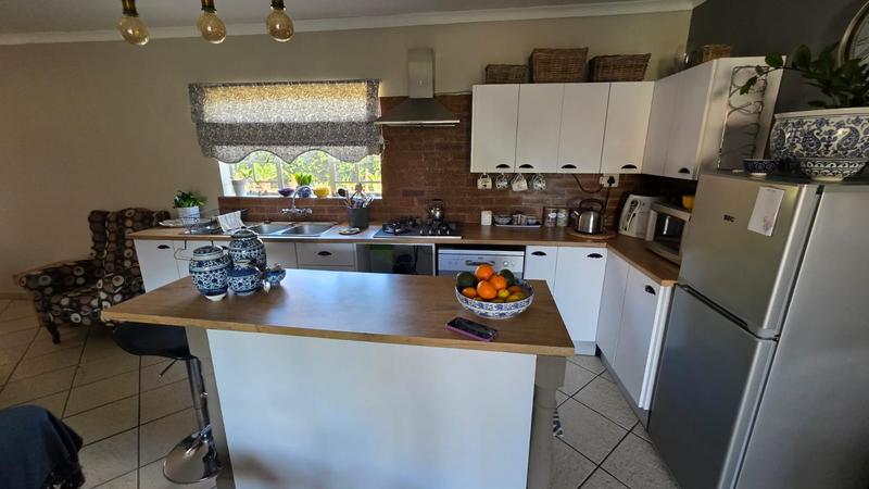7 Bedroom Property for Sale in Doornpoort Gauteng