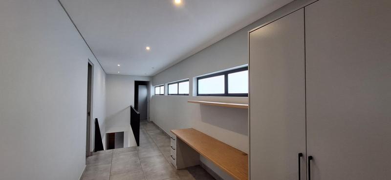 To Let 4 Bedroom Property for Rent in Midstream Ridge Gauteng