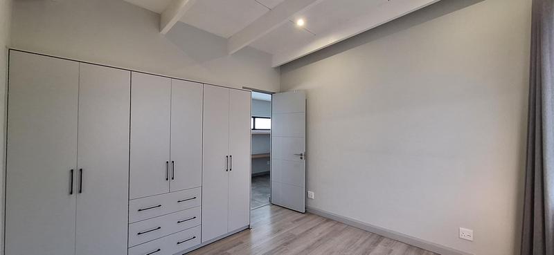 To Let 4 Bedroom Property for Rent in Midstream Ridge Gauteng