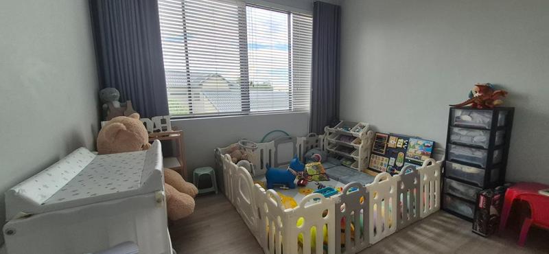 To Let 4 Bedroom Property for Rent in Midstream Ridge Gauteng