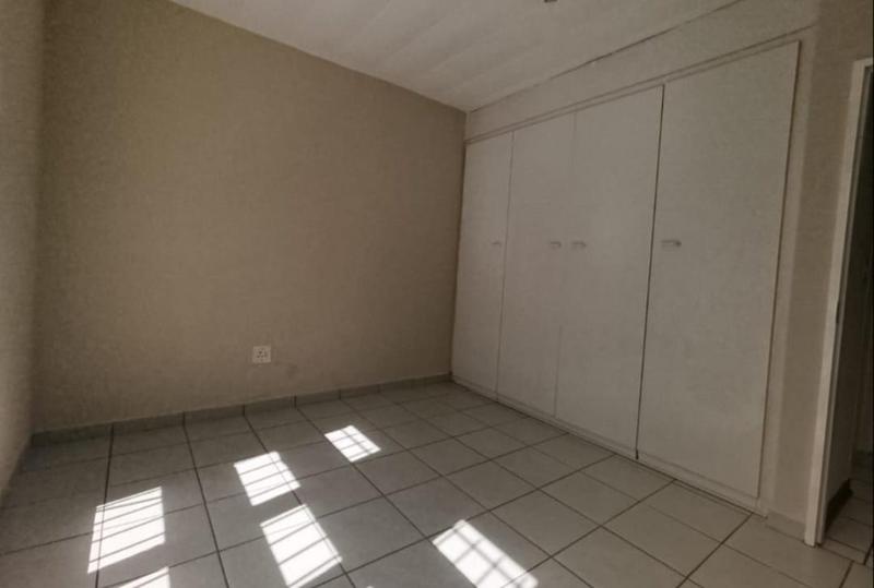 2 Bedroom Property for Sale in New Redruth Gauteng