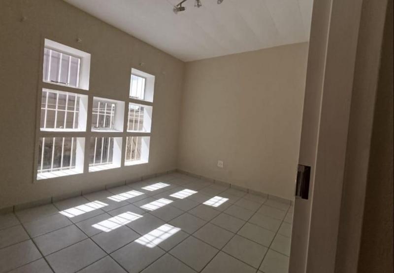 2 Bedroom Property for Sale in New Redruth Gauteng