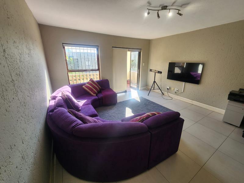 2 Bedroom Property for Sale in New Market Gauteng