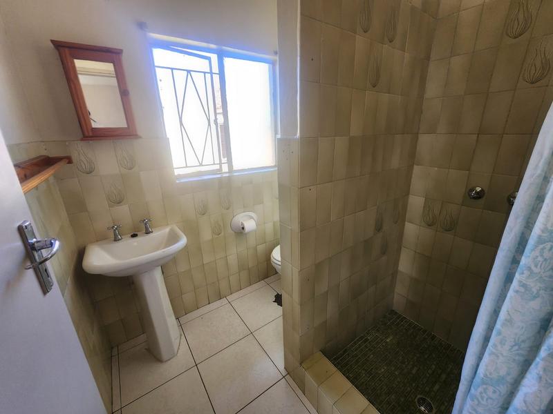 3 Bedroom Property for Sale in Verwoerdpark Gauteng