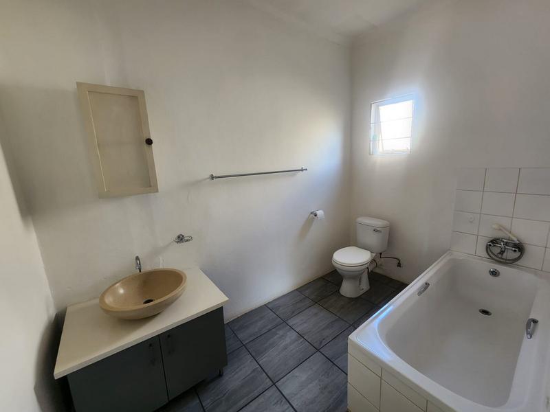 3 Bedroom Property for Sale in Verwoerdpark Gauteng