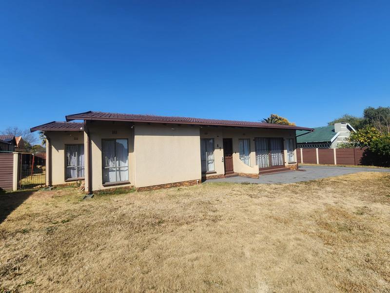 3 Bedroom Property for Sale in Verwoerdpark Gauteng