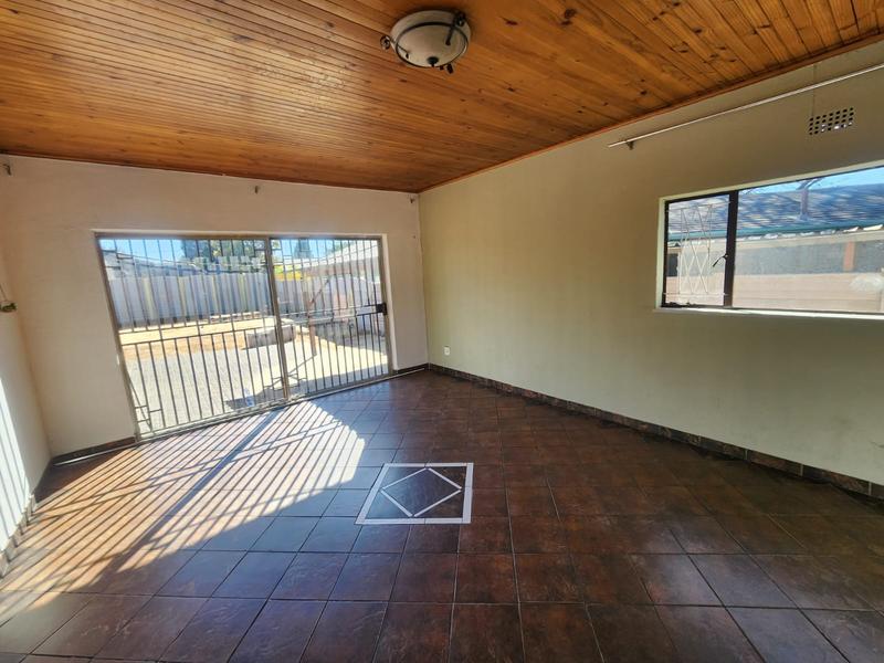 3 Bedroom Property for Sale in Raceview Gauteng