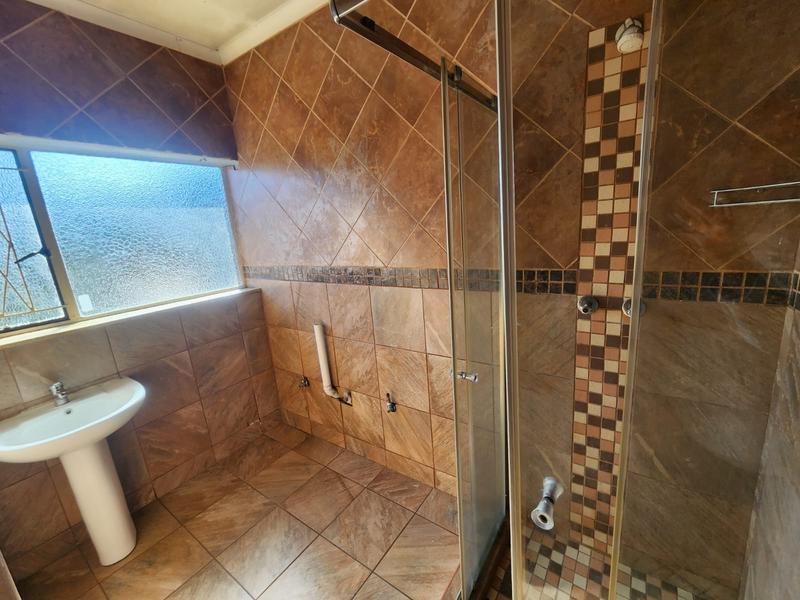 3 Bedroom Property for Sale in Raceview Gauteng