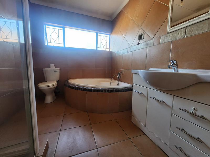 3 Bedroom Property for Sale in Raceview Gauteng