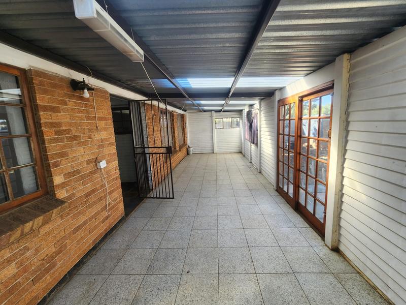 3 Bedroom Property for Sale in Raceview Gauteng