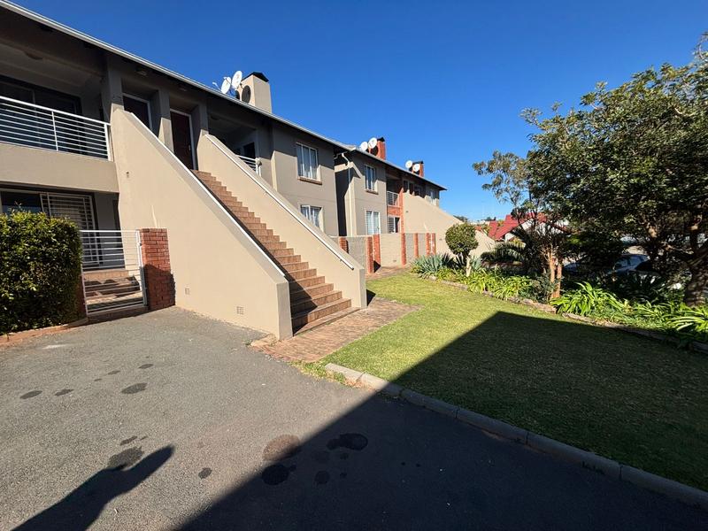 2 Bedroom Property for Sale in Florida Glen Gauteng