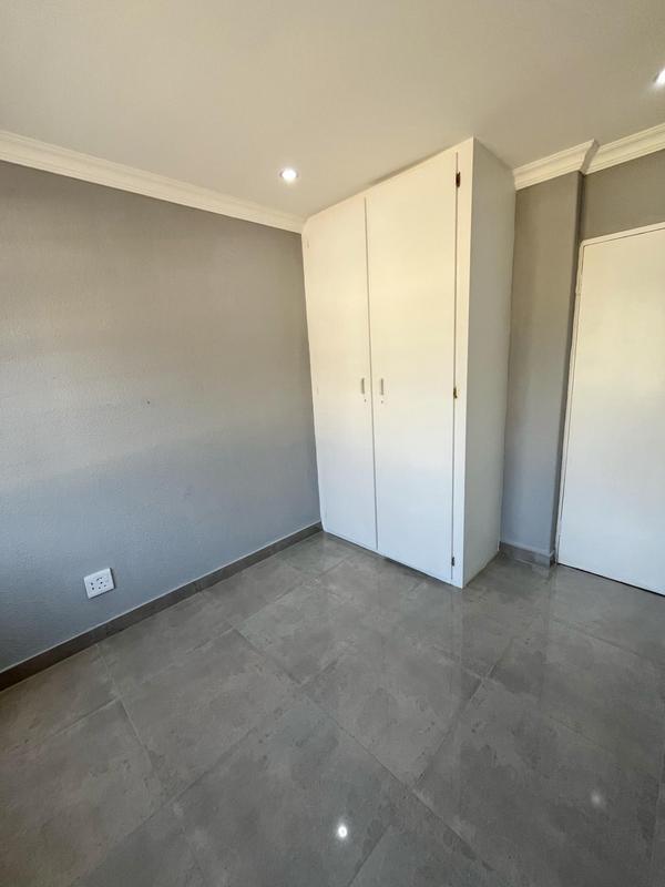To Let 3 Bedroom Property for Rent in Sandown Gauteng