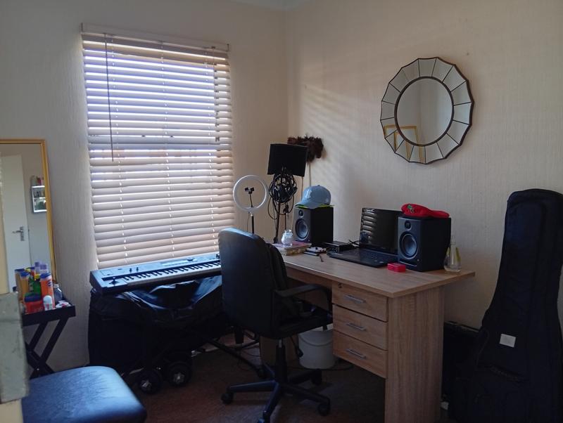 2 Bedroom Property for Sale in Dawn Park Gauteng