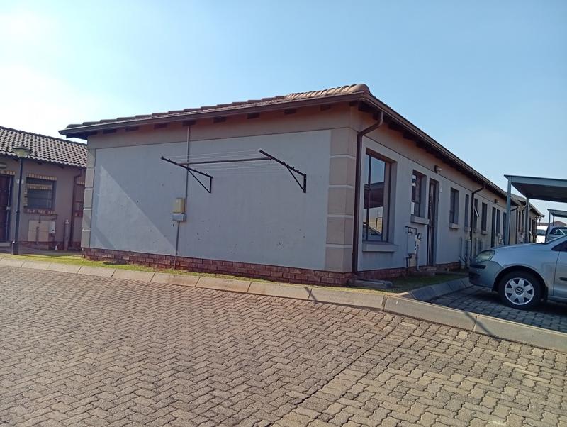 2 Bedroom Property for Sale in Dawn Park Gauteng