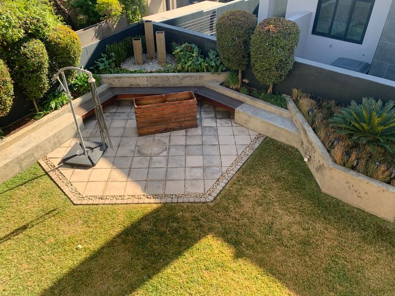 To Let 5 Bedroom Property for Rent in Eldo Meadows Gauteng