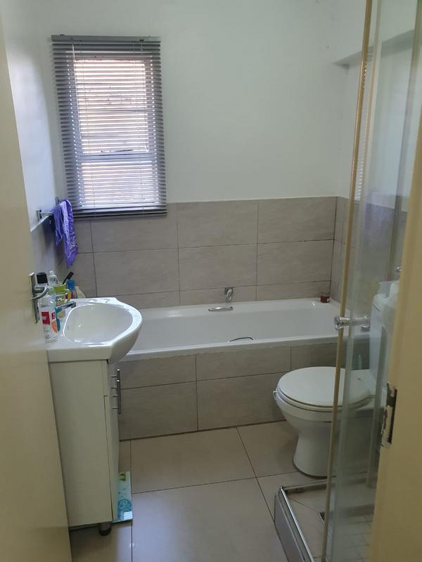 To Let 2 Bedroom Property for Rent in Bedford Gardens Gauteng