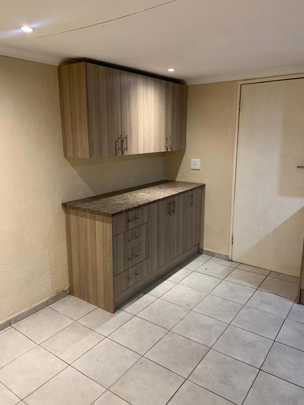 To Let 1 Bedroom Property for Rent in Kensington Gauteng