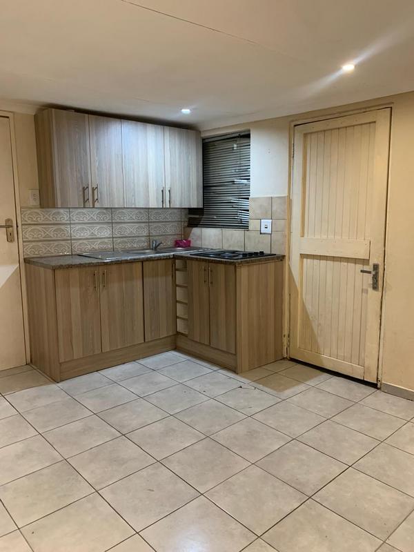 To Let 1 Bedroom Property for Rent in Kensington Gauteng