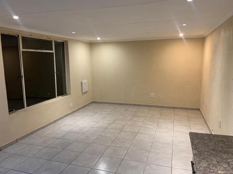 To Let 1 Bedroom Property for Rent in Kensington Gauteng