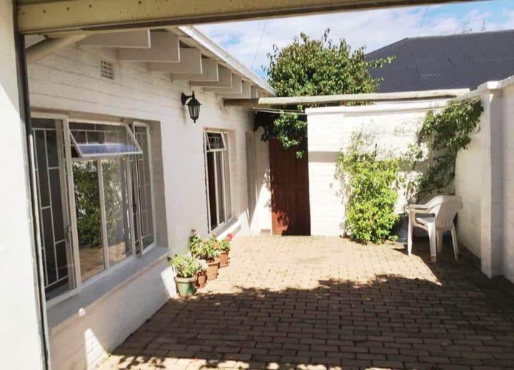To Let 1 Bedroom Property for Rent in Parkwood Gauteng