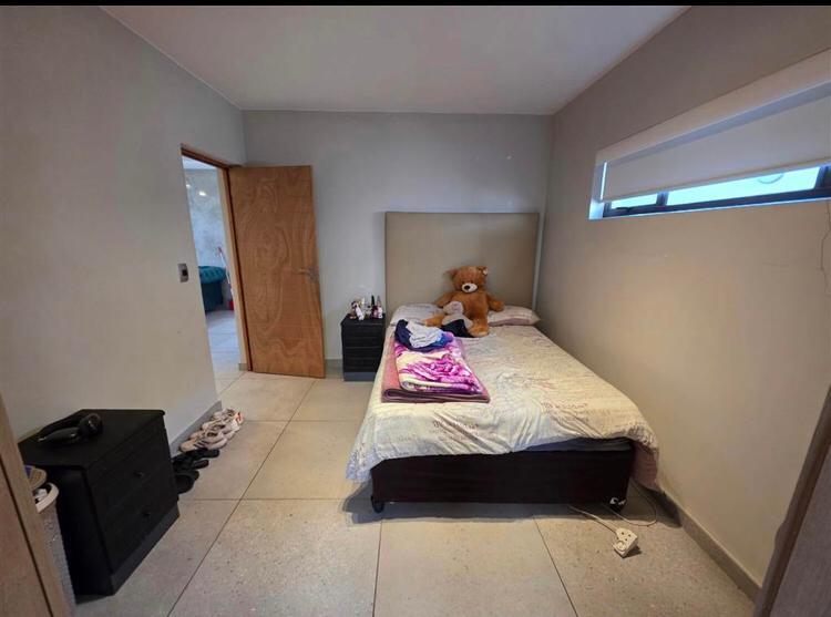 To Let 2 Bedroom Property for Rent in Bryanston Gauteng