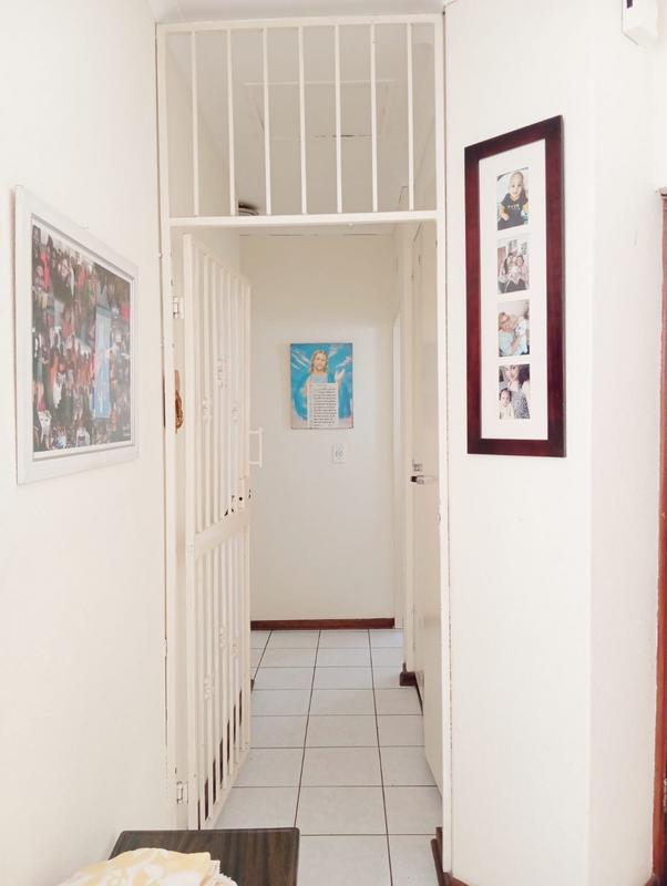 2 Bedroom Property for Sale in Simmerfield Gauteng