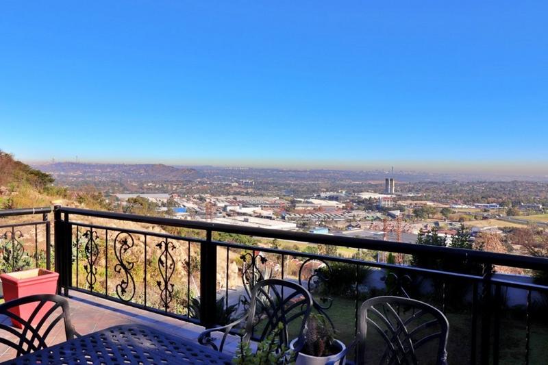 3 Bedroom Property for Sale in Sunnyridge Gauteng