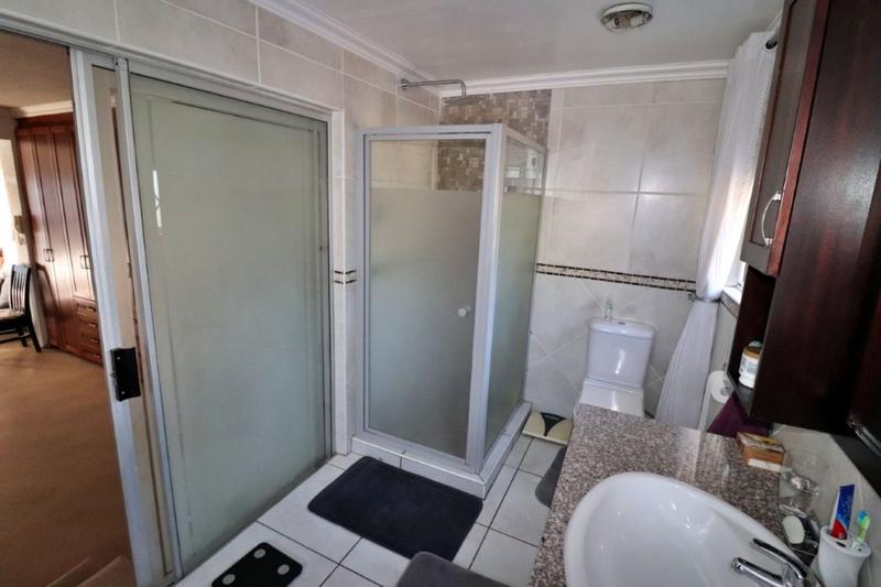 3 Bedroom Property for Sale in Sunnyridge Gauteng