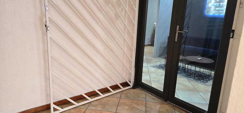 To Let commercial Property for Rent in Farrar Park Gauteng
